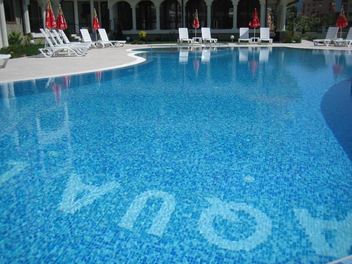 Chateau Del Mar Holiday Apartments Слънчев бряг Екстериор снимка