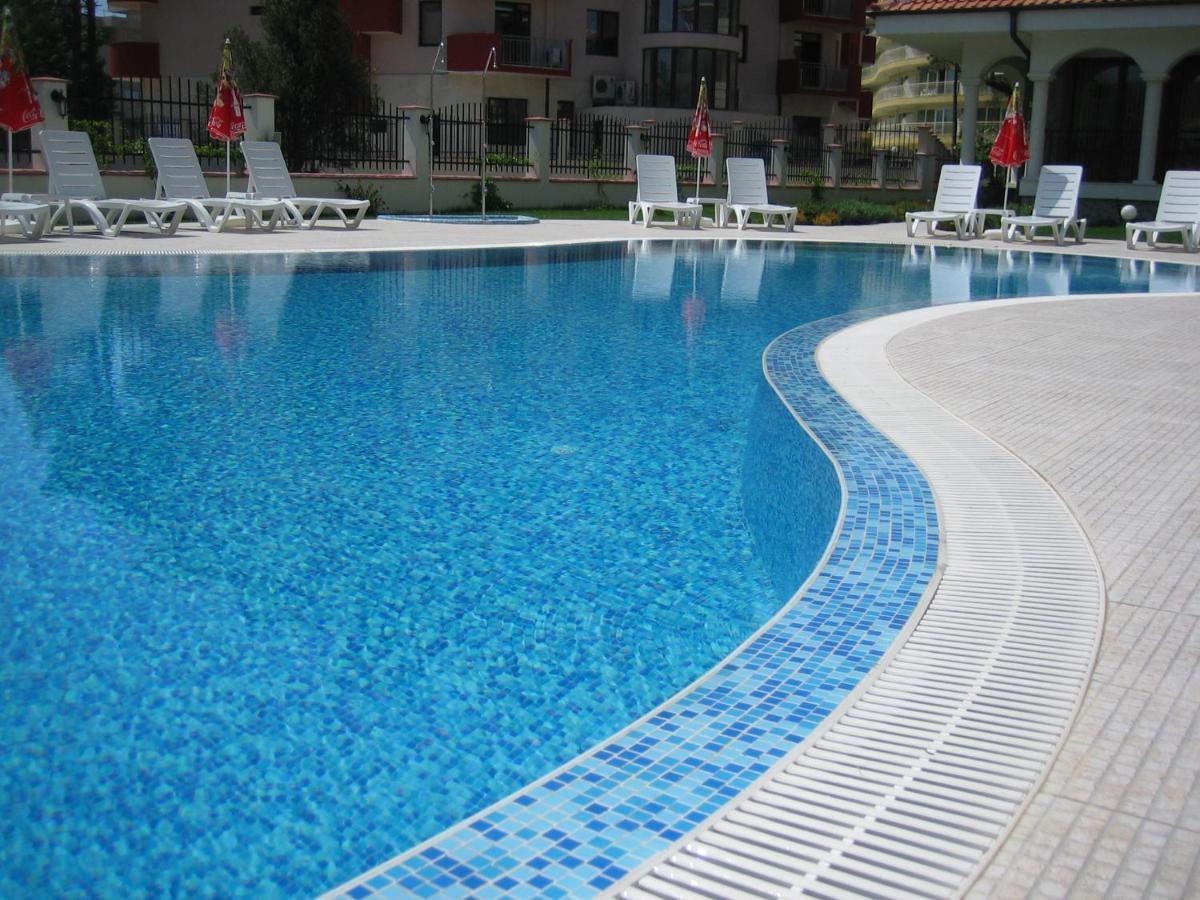 Chateau Del Mar Holiday Apartments Слънчев бряг Екстериор снимка