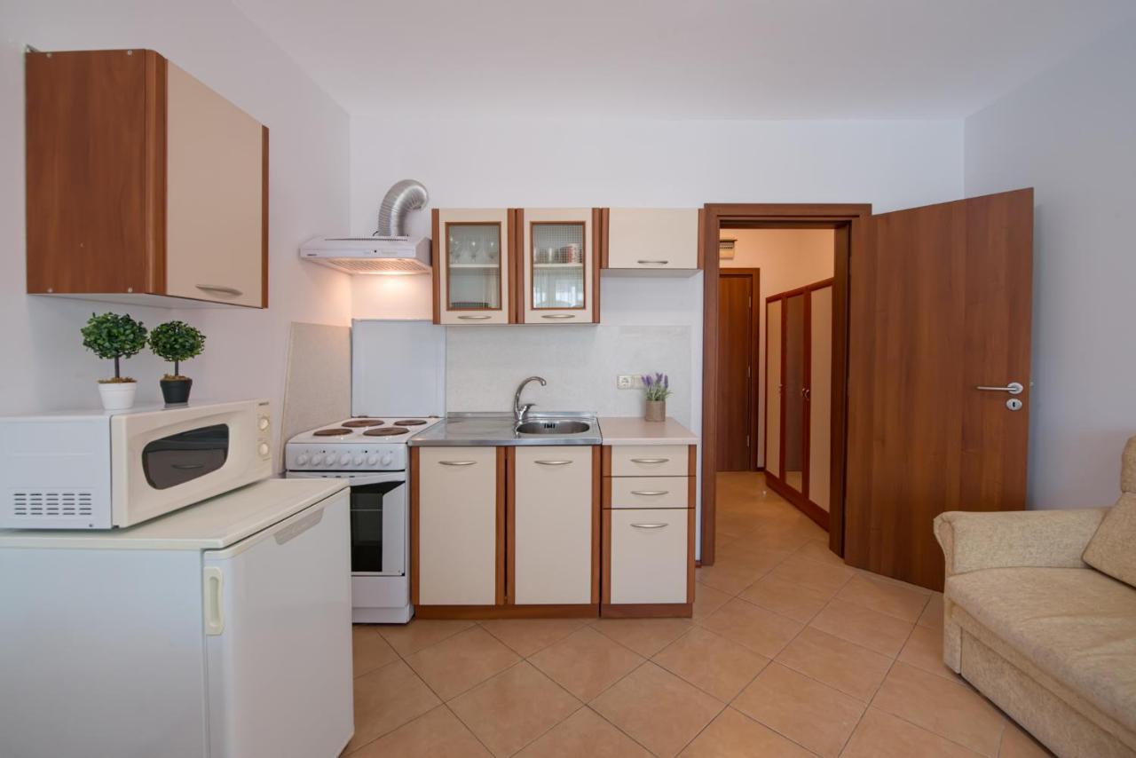 Chateau Del Mar Holiday Apartments Слънчев бряг Екстериор снимка