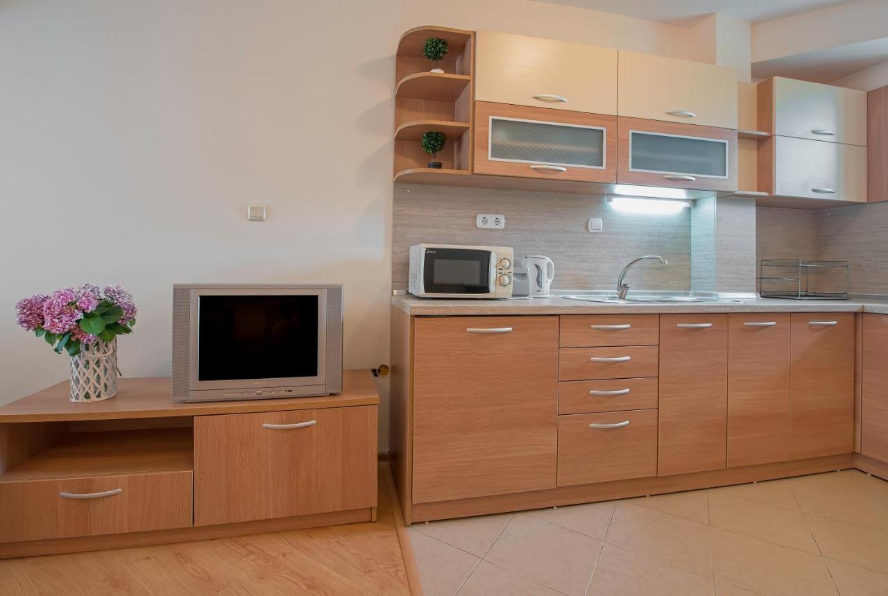 Chateau Del Mar Holiday Apartments Слънчев бряг Екстериор снимка