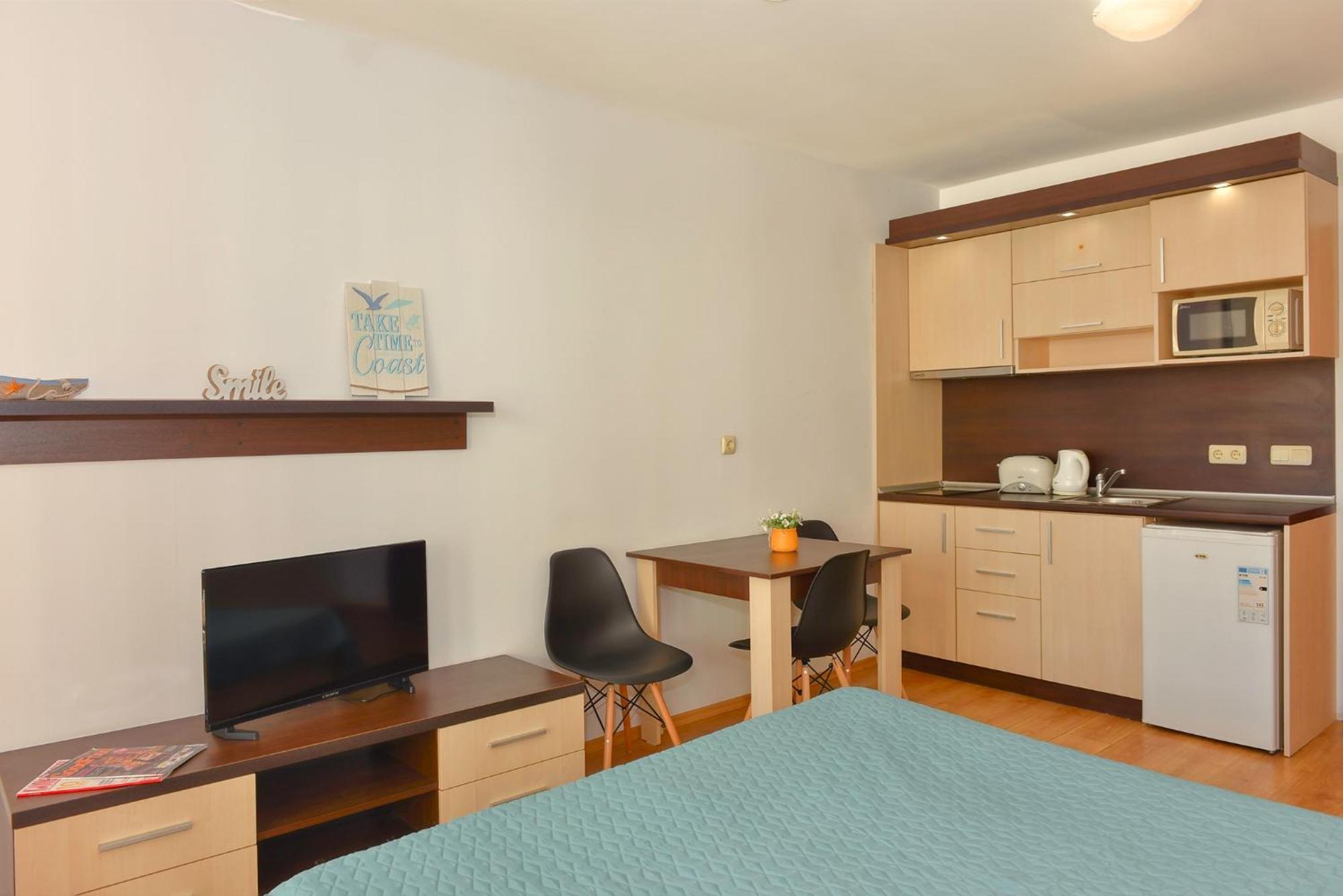 Chateau Del Mar Holiday Apartments Слънчев бряг Екстериор снимка