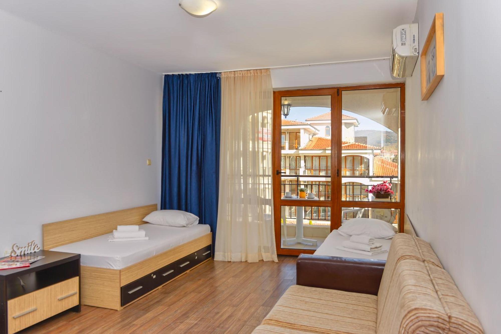 Chateau Del Mar Holiday Apartments Слънчев бряг Екстериор снимка